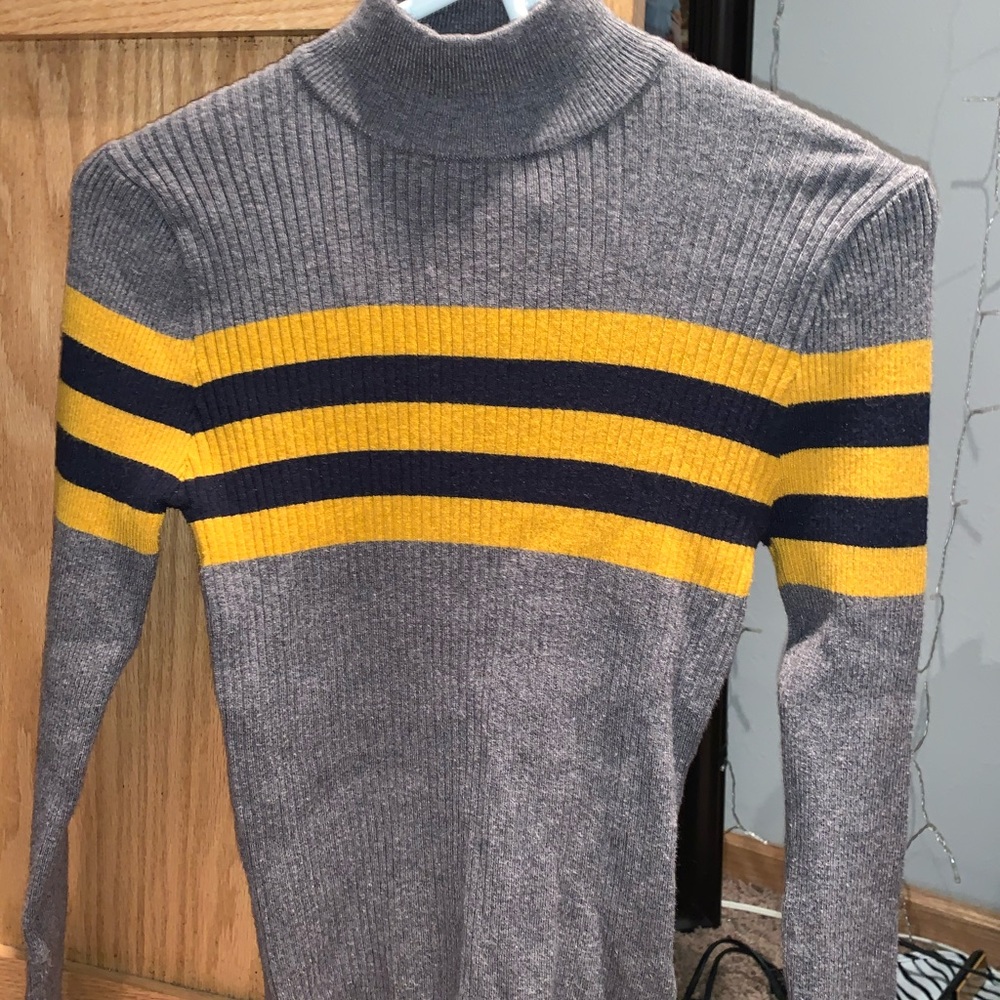 Forever 21 sweater long sleeve